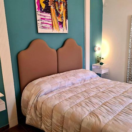 Al Primo Piano Bed And Breakfast Foggia Eksteriør billede