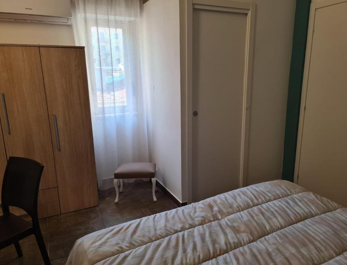 Al Primo Piano Bed And Breakfast Foggia Eksteriør billede