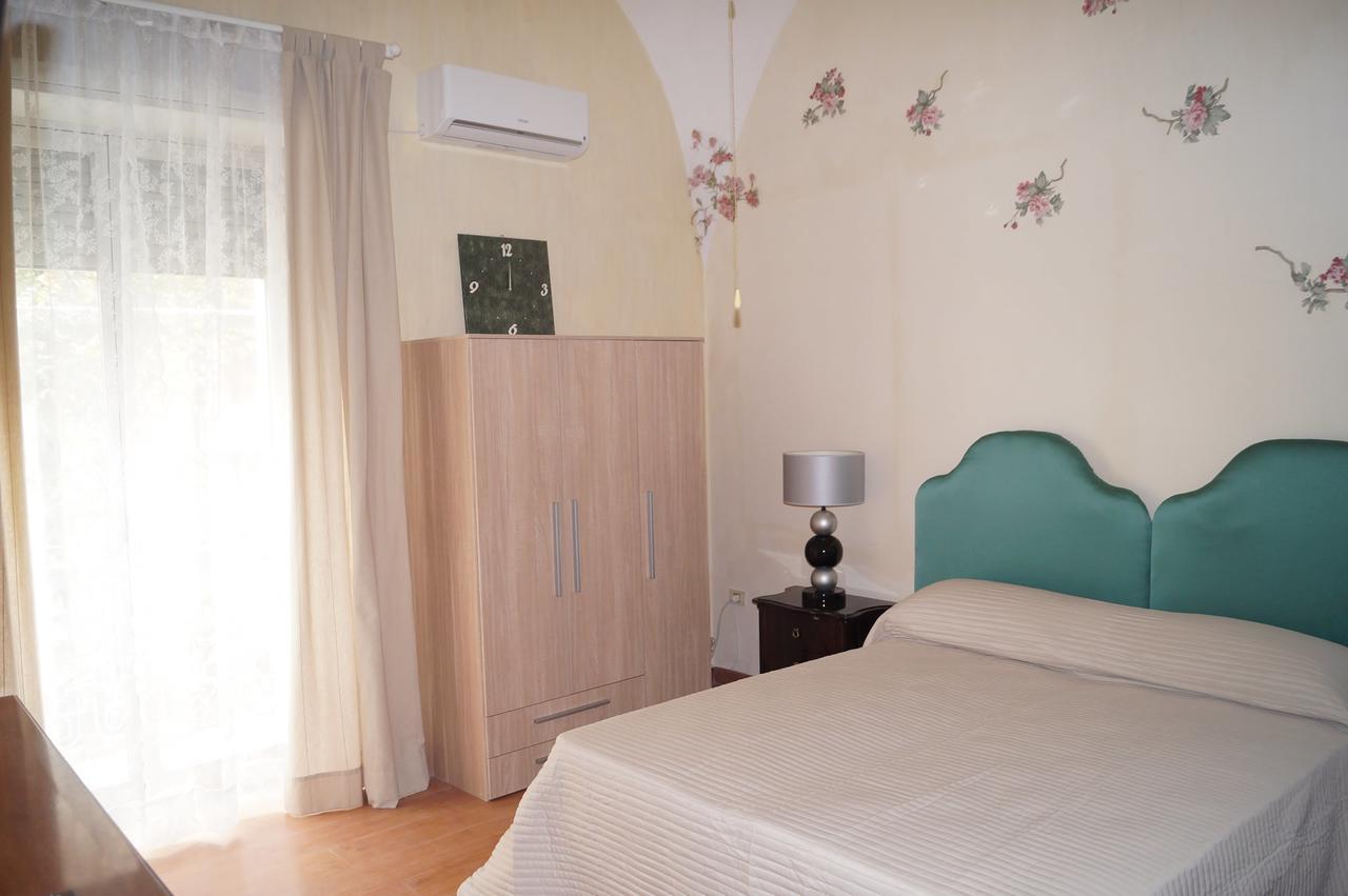 Al Primo Piano Bed And Breakfast Foggia Eksteriør billede
